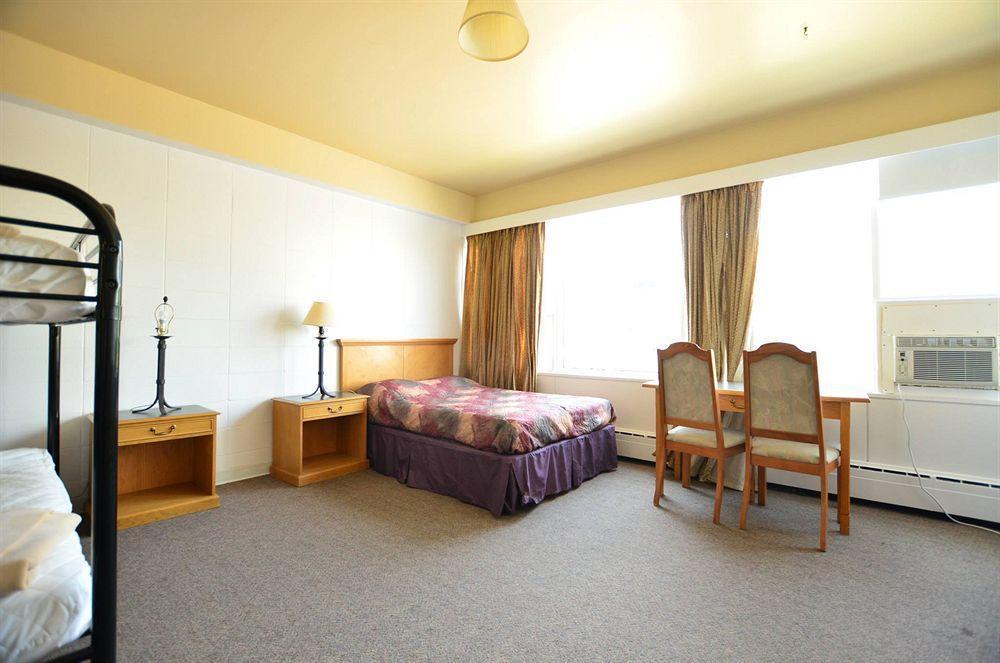 Hotel Royal Plaza Γουίνιπεγκ Εξωτερικό φωτογραφία